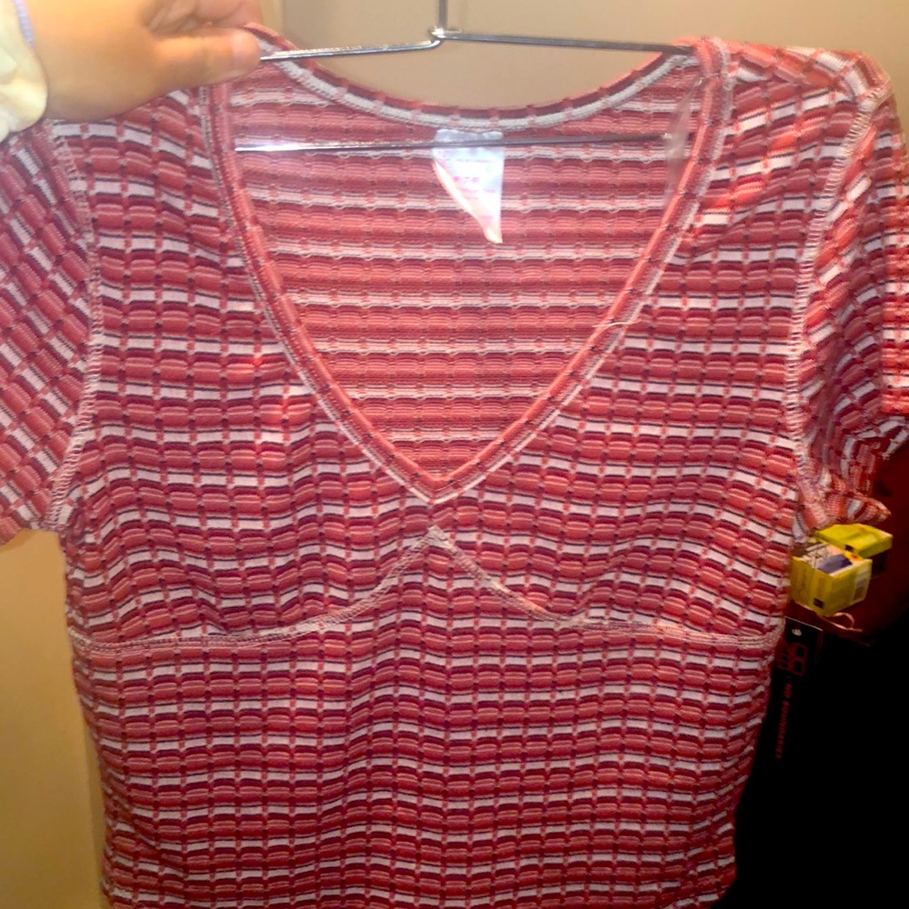 This cute red and Orange top is perfect for fall and it’s super casual